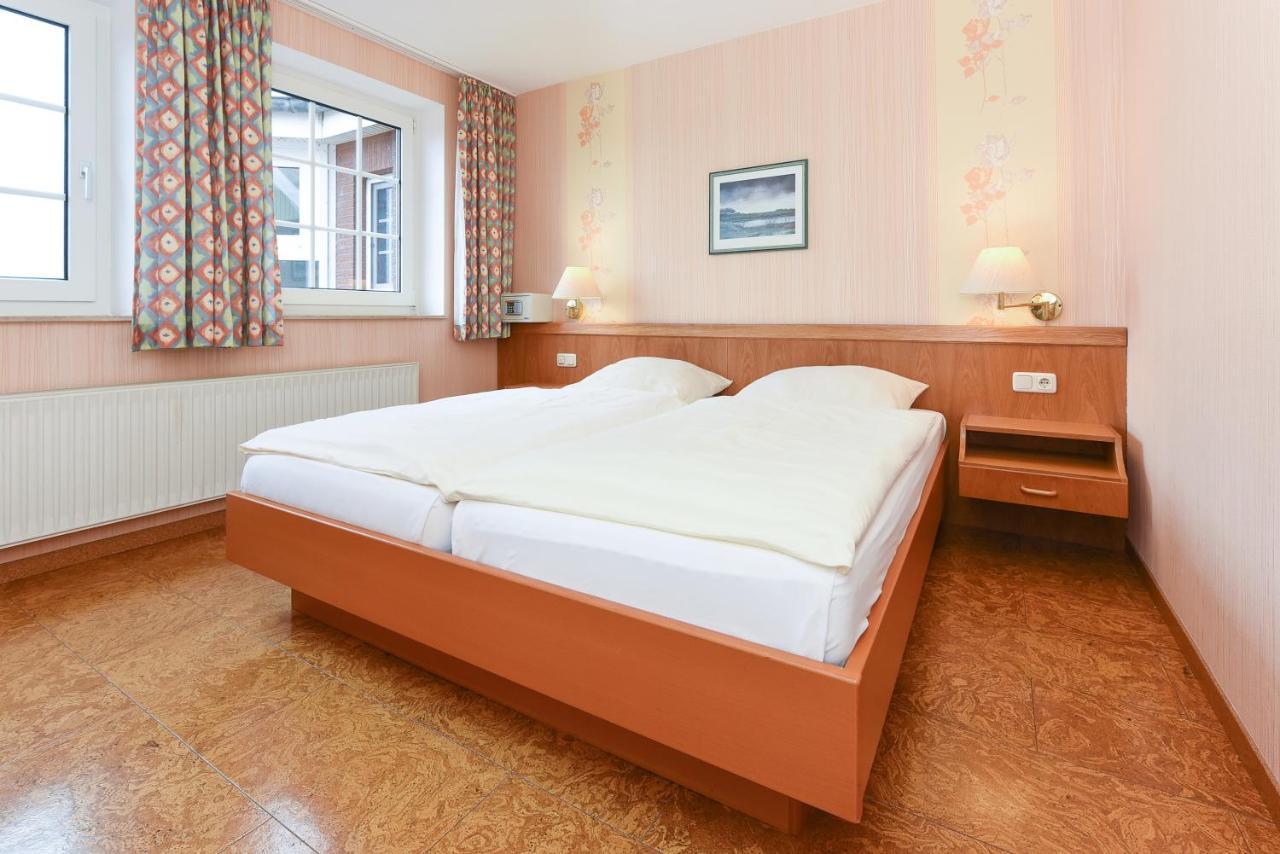 Hotel-pension Stoertebeker * Bensersiel